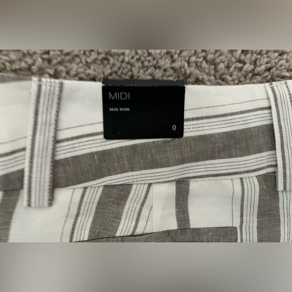 EXPRESS MIDI linen striped shorts size O - Picture 2 of 11